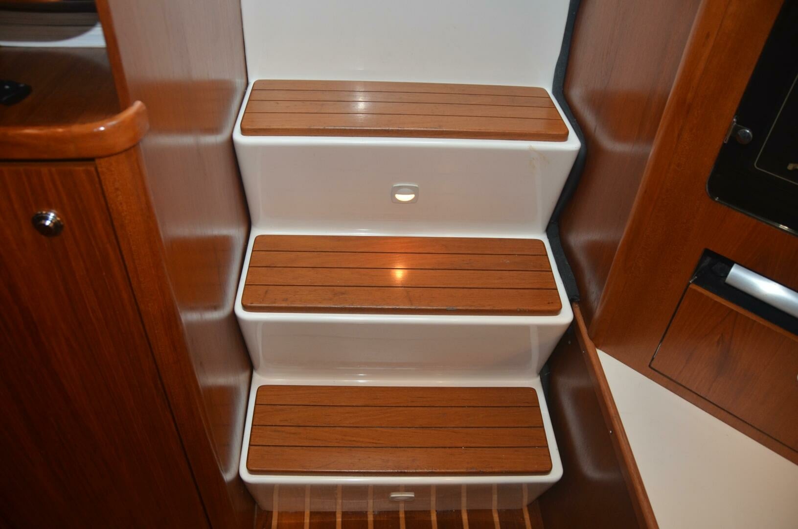 2001 Tiara Yachts 4100 Open "SEA TIME" - photo 3