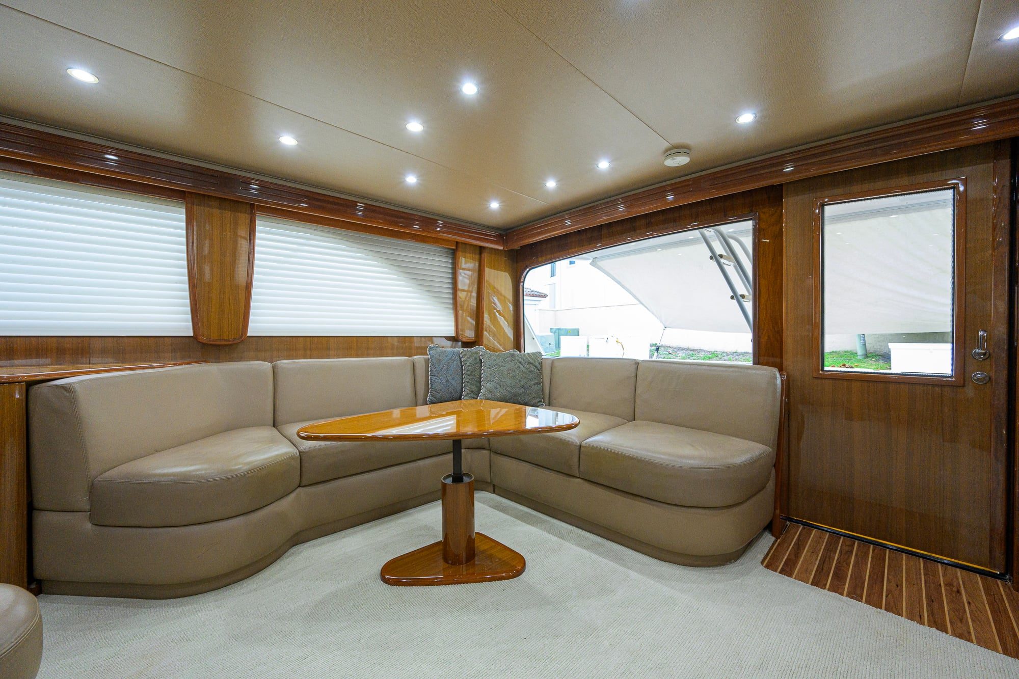2006 Viking 68 Enclosed Bridge "Mission Accomplished" - photo 2