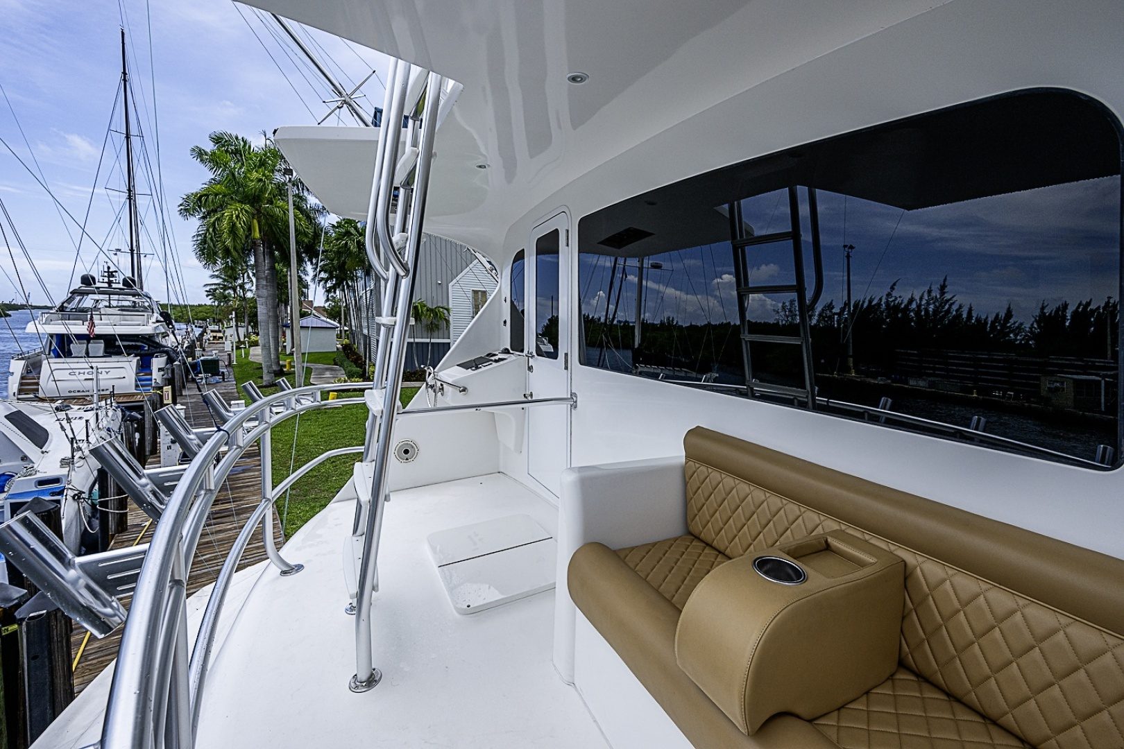 2011 Viking 76 Enclosed Bridge "TEUSEAS" - photo 2