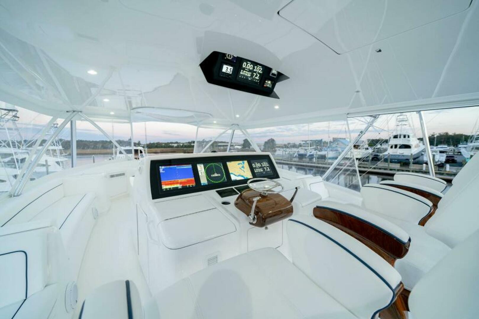 2027 Viking 90 Convertible "2027 Viking 90C" - photo 2
