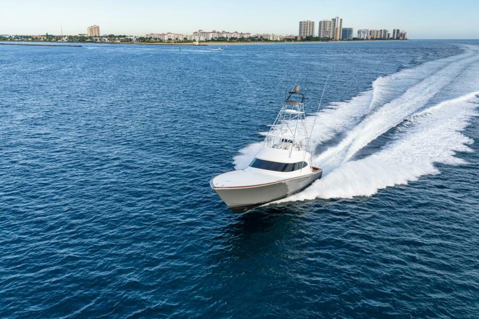 2026 Viking 64 Convertible - photo 2