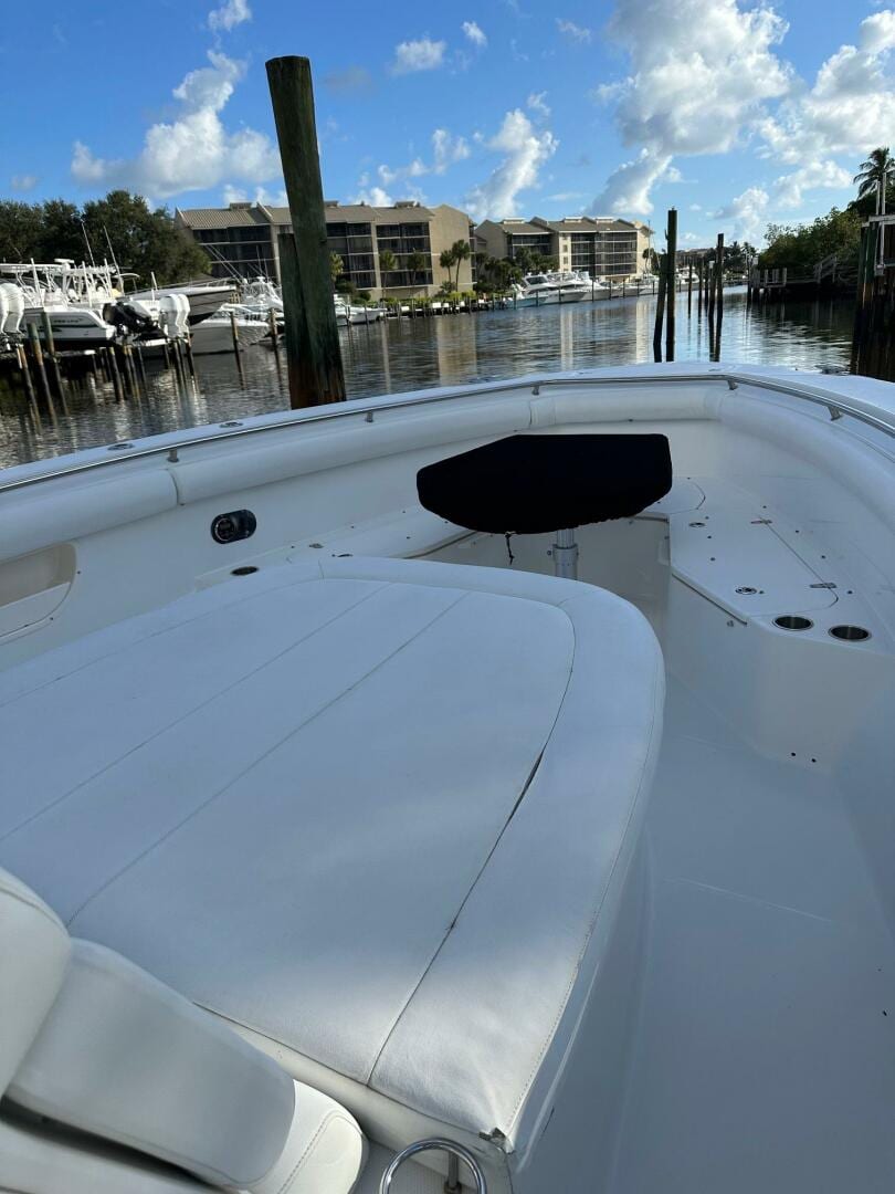 2012 Boston Whaler 370 Outrage "Outrageous" - photo 3