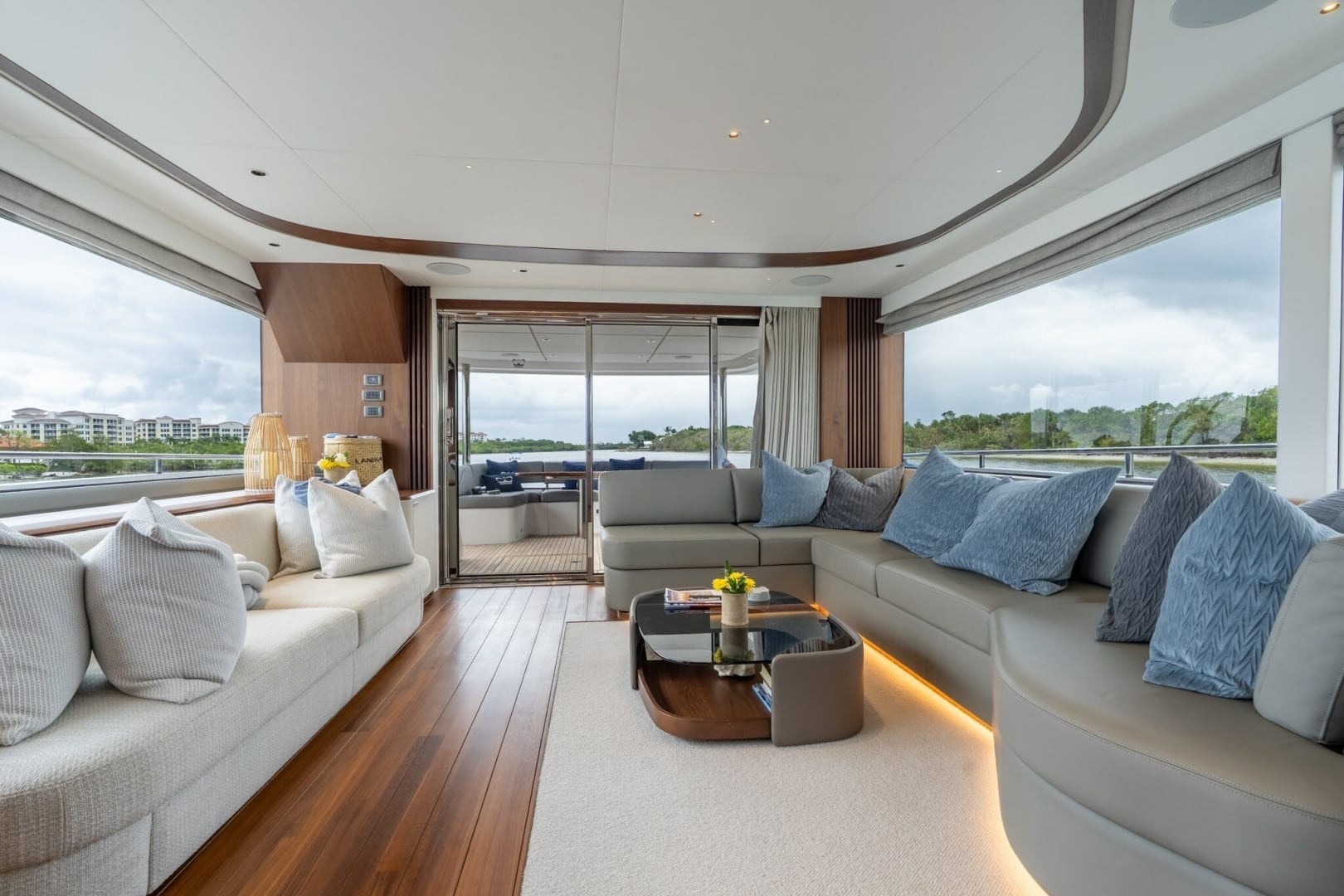 2024 Princess X80 "LANIKAI" - photo 2
