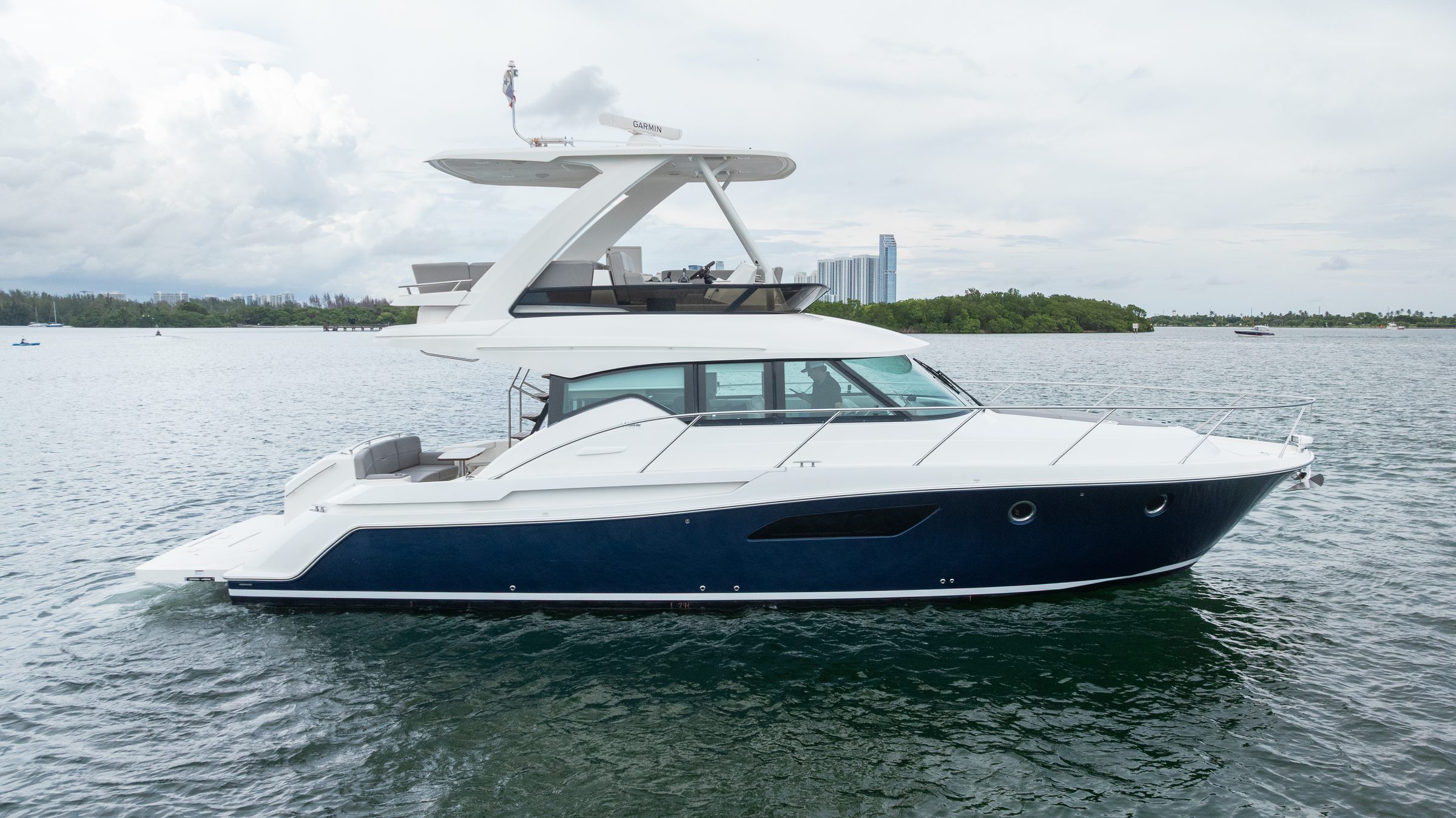 2021 TIARA F44 Flybridge  "SKIP DAY" - photo 1