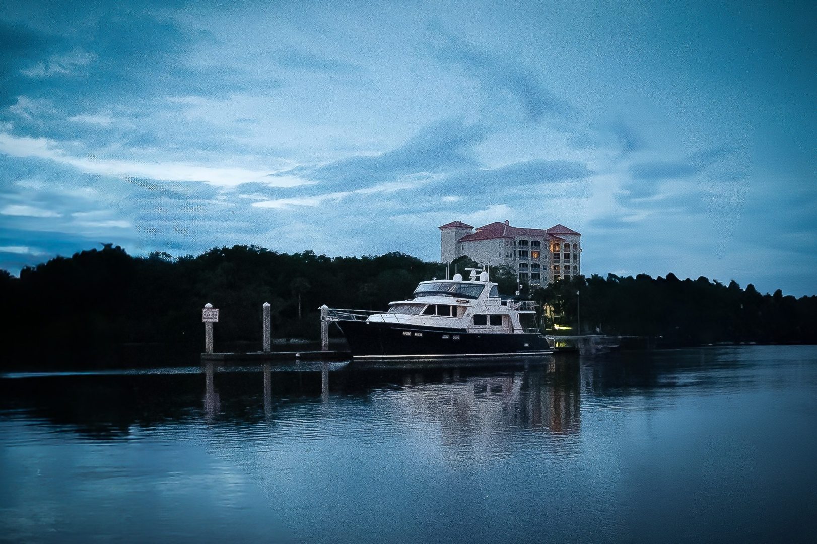 2016 Marlow Explorer 58E "MISS B HAVEN" - photo 2