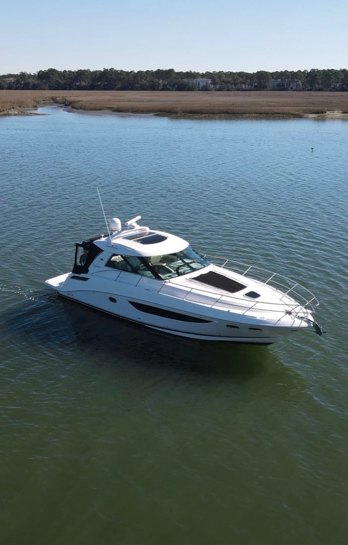 2014 Sea Ray 450 Sundancer "HARD TO FATHOM" - photo 2