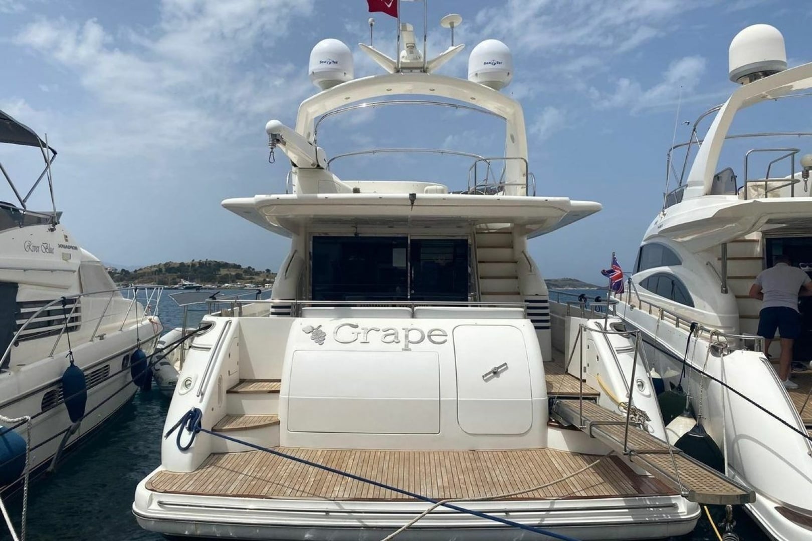 2008 Princess 75 Motor Yacht - photo 3