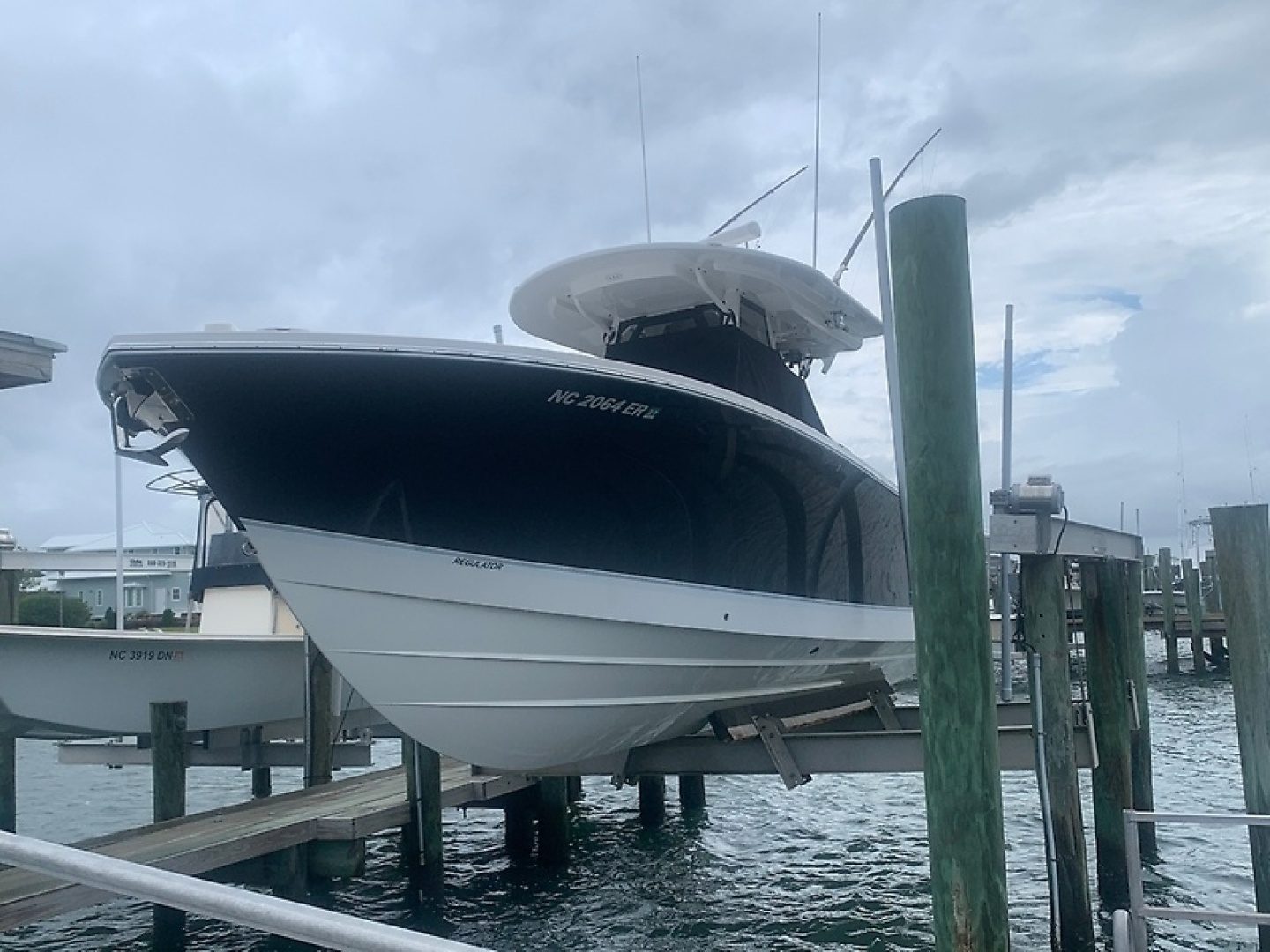2020 Regulator 31 FS - photo 3