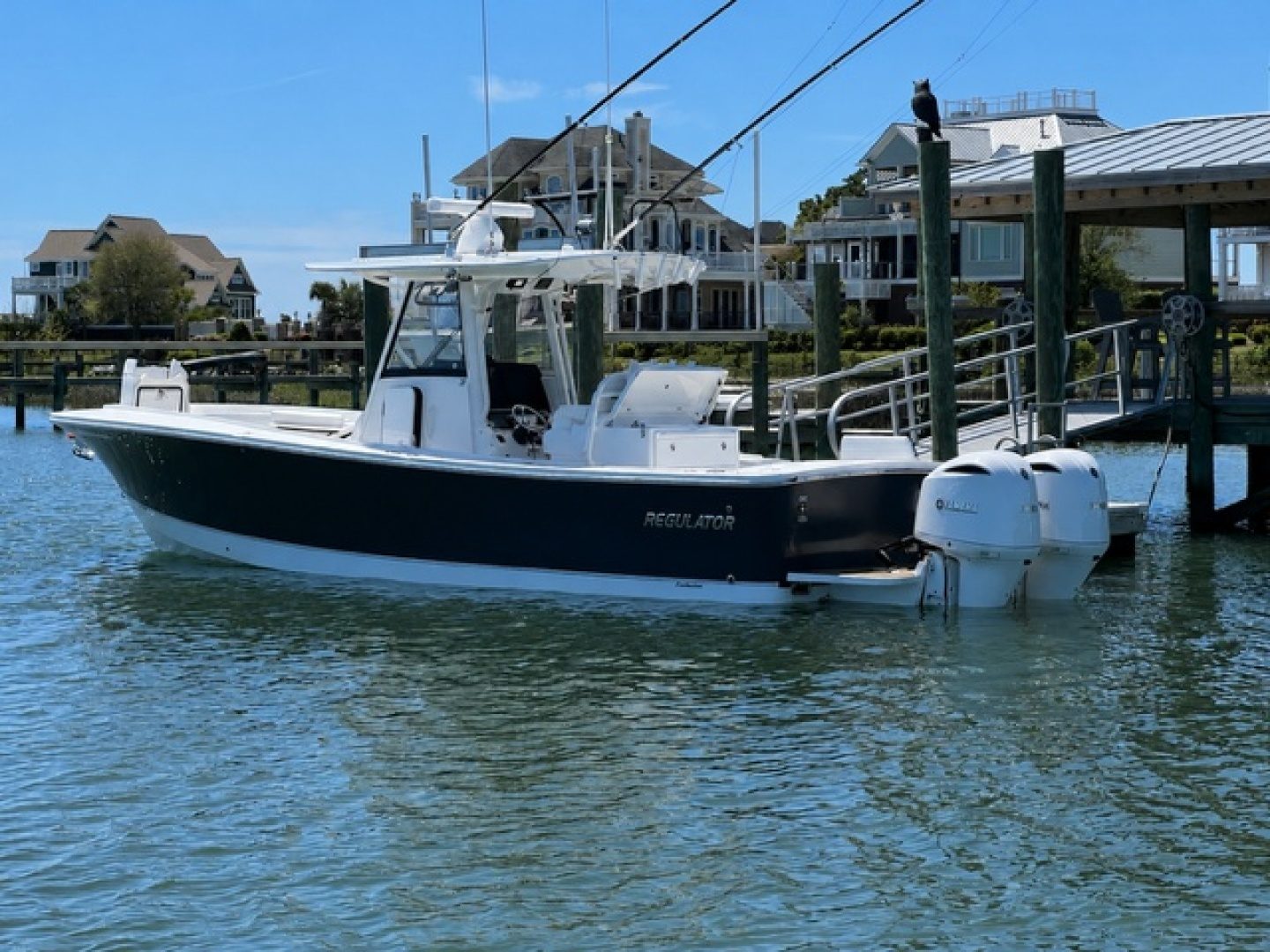 2020 Regulator 31 FS - photo 2