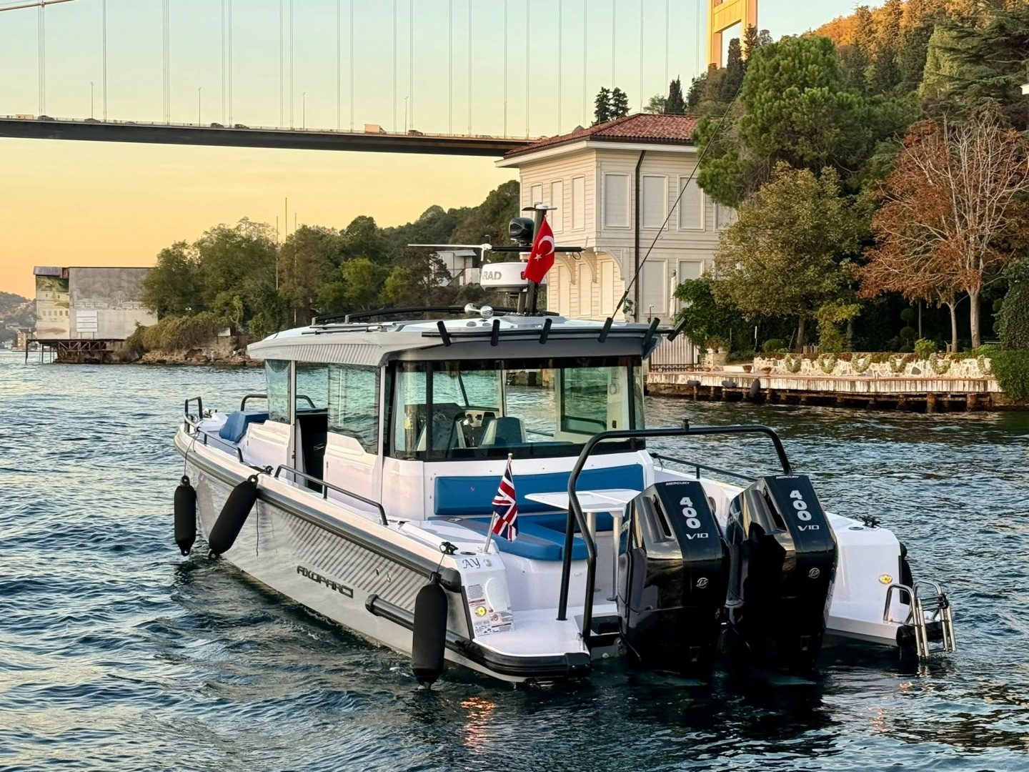 2026 Axopar 37 XC Cross Cabin - photo 1