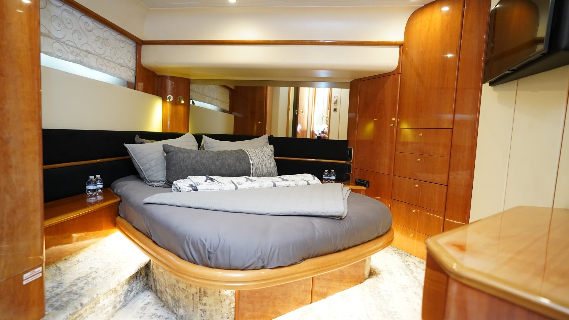 1999 Princess FLYBRIDGE "SILVER LININGS" - photo 3