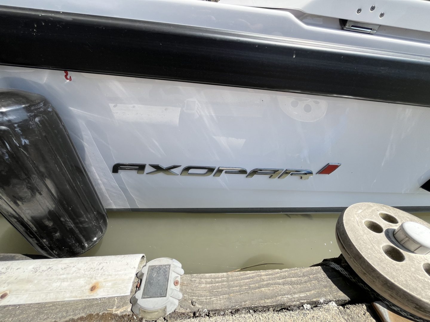 2025 Axopar 29 Cross Cabin XC - photo 3