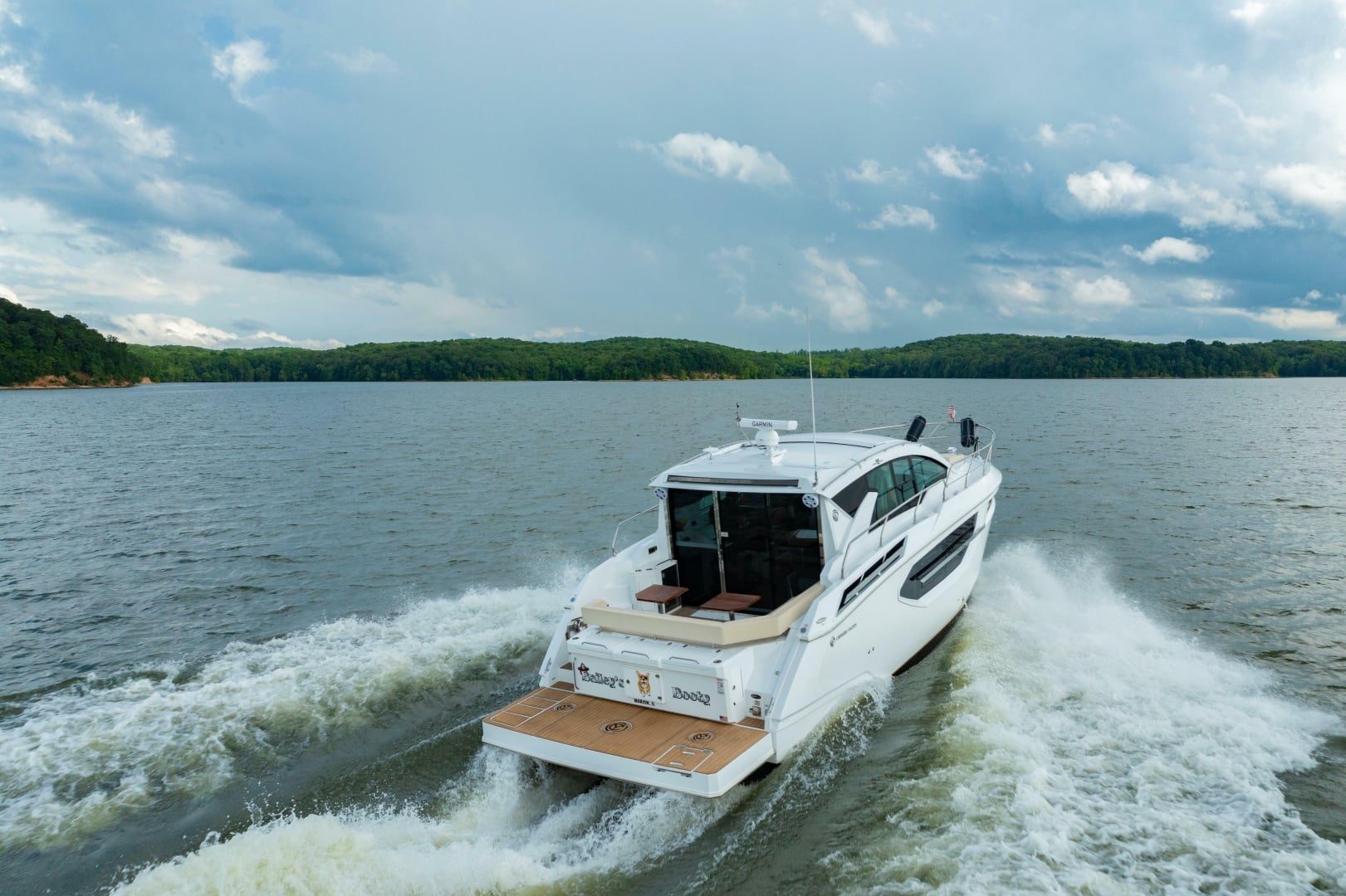 2019 Cruisers Yachts 42 Cantius "Bailey's Booty" - photo 3