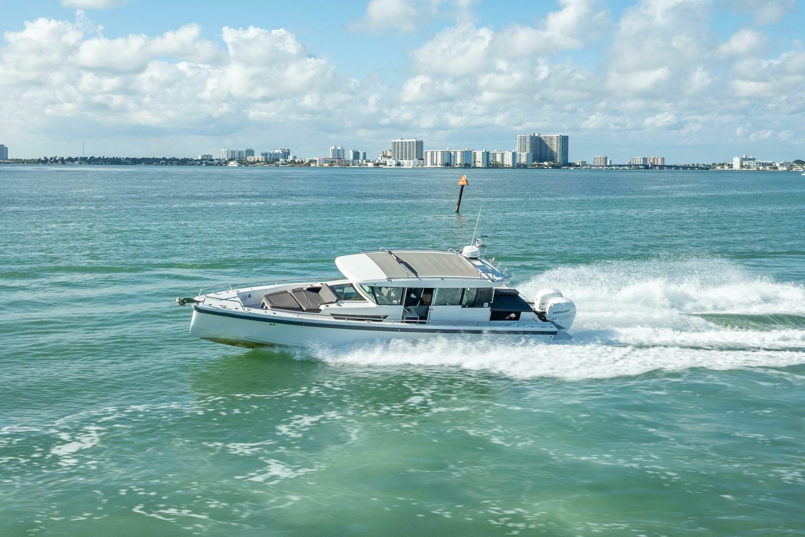 2018 Axopar 37 XC Cross Cabin - photo 2