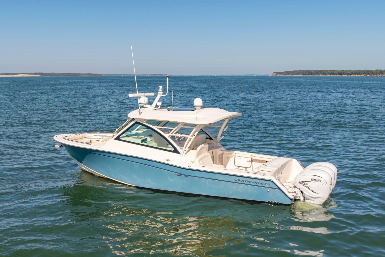 2019 Grady-White Freedom 375 - photo 1