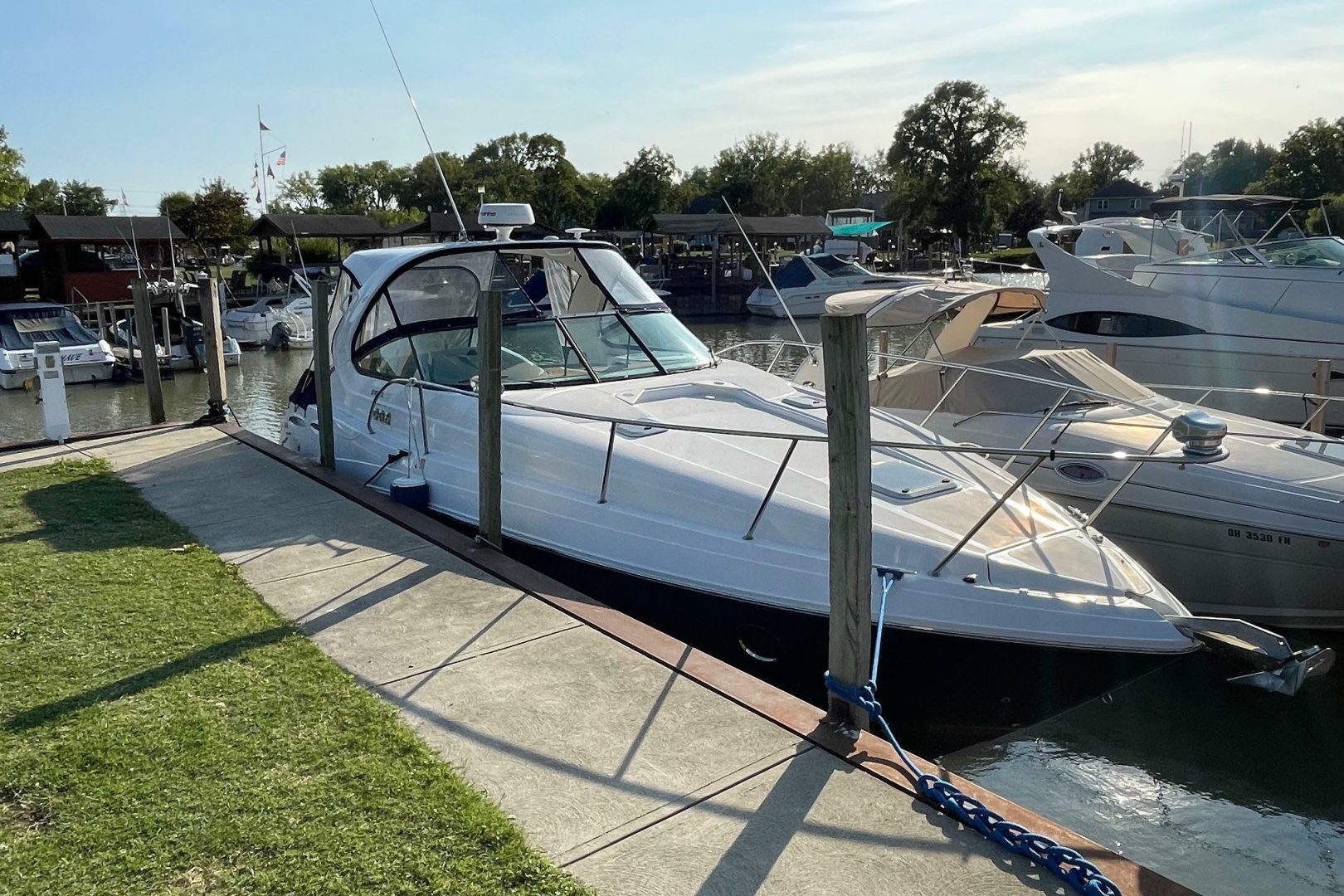 2019 Rinker EX 370 - photo 2