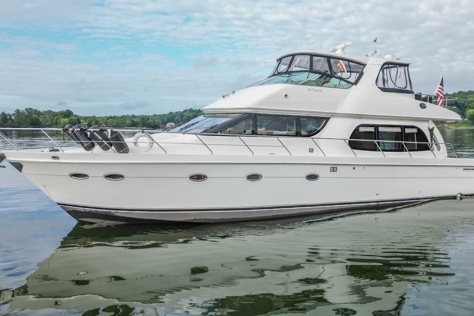 2005 Carver 56 Voyager - photo 2