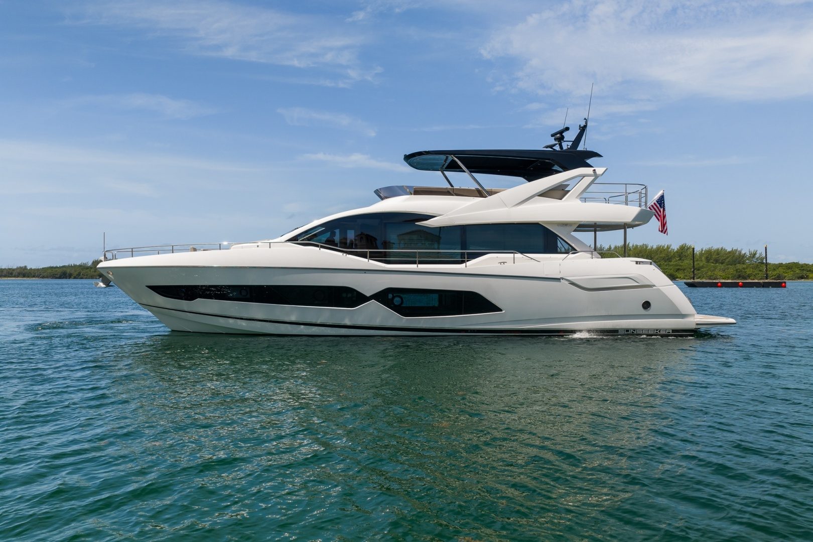 2025 Sunseeker 76 Yacht "BAZINGA" - photo 2