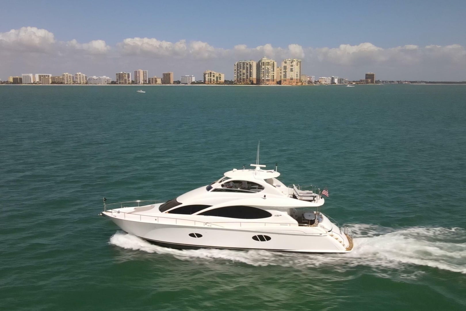 2006 Lazzara Yachts 68 Motoryacht "ATHENA" - photo 3