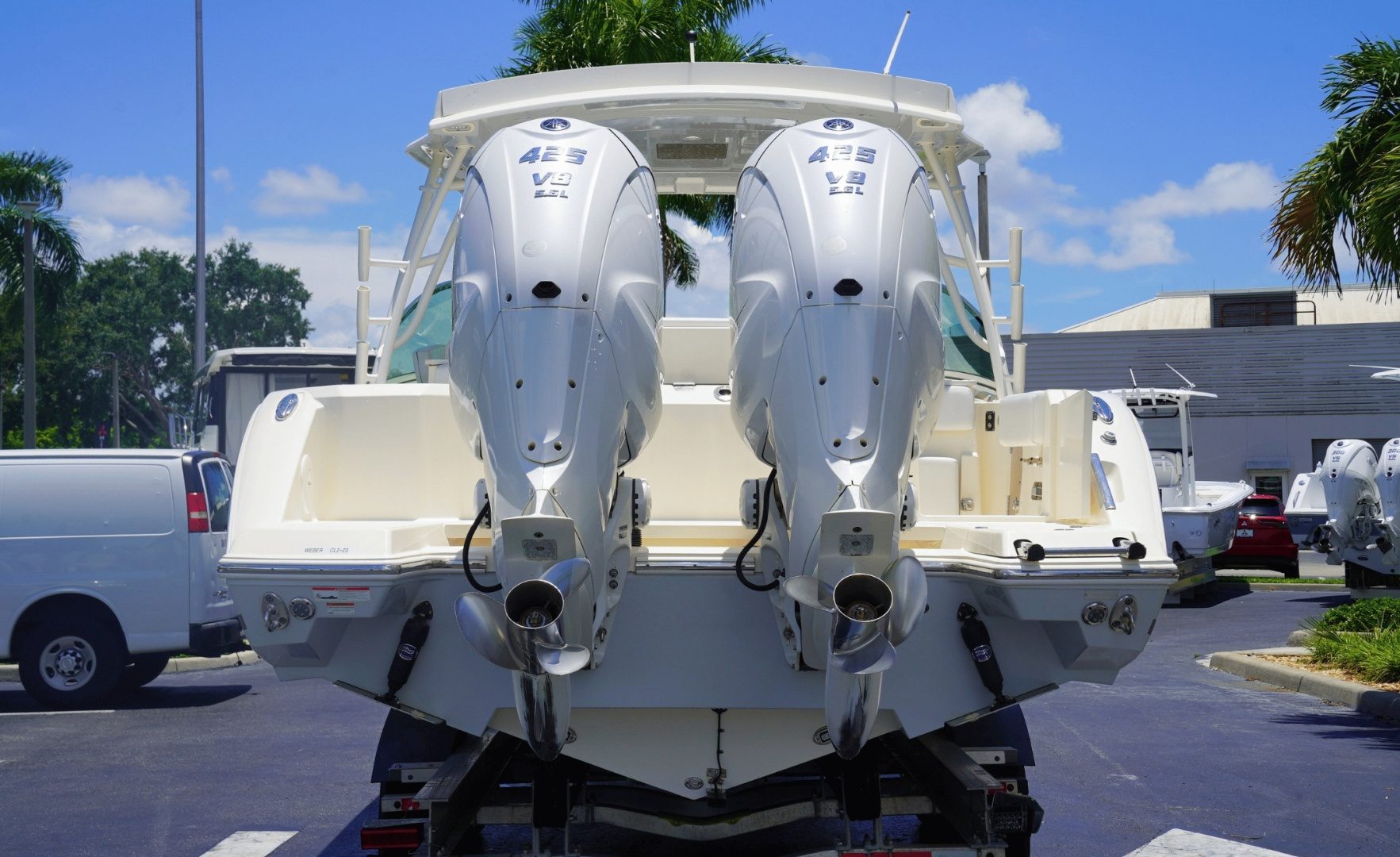 2021 Cobia 330DC - photo 3