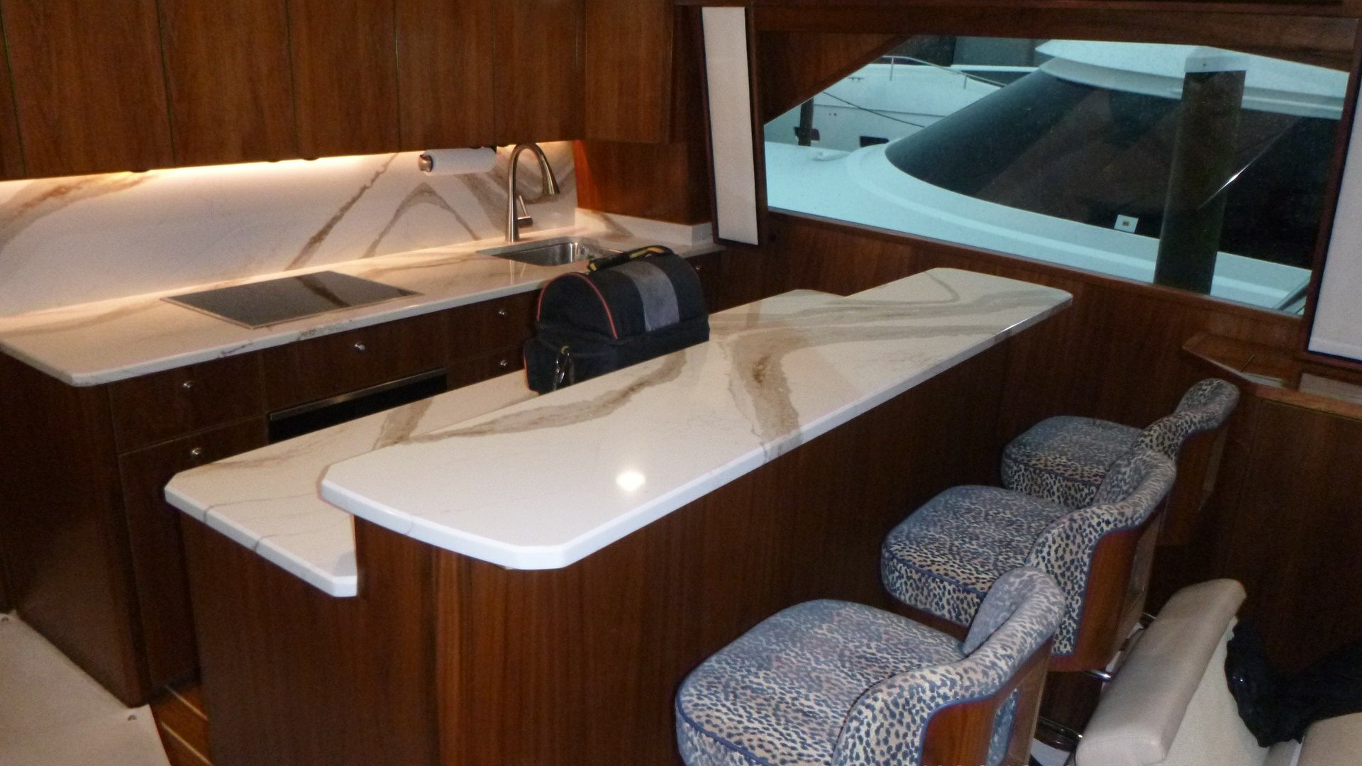 2022 Viking 68 Convertible "Tax Man" - photo 3