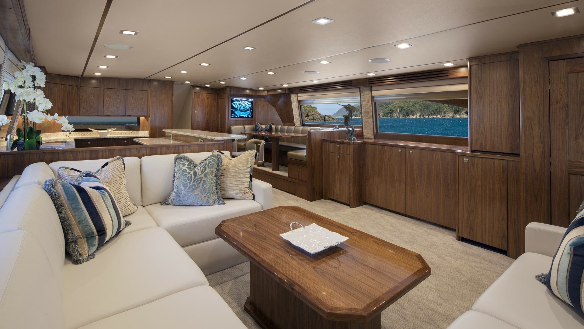 2016 Viking 80 Convertible "CE" - photo 2