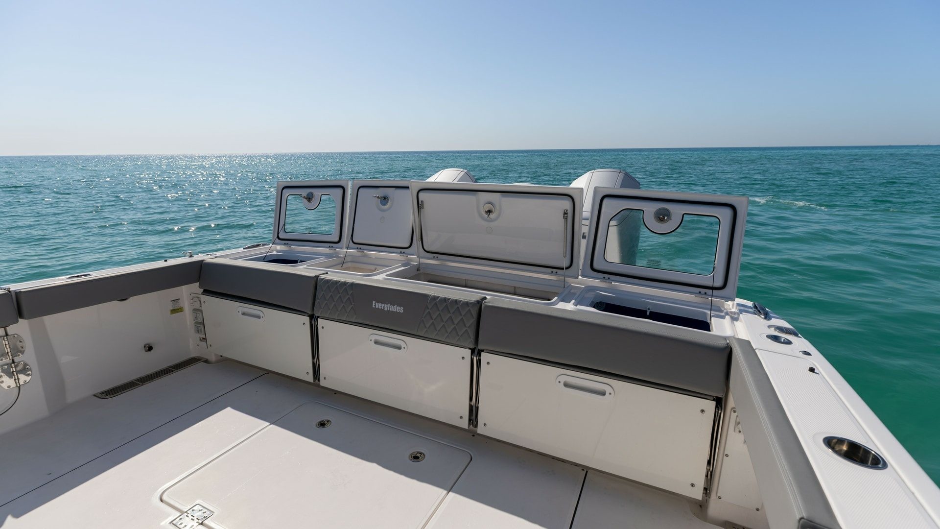 2023 Everglades 455 Center Console "Cash Cow" - photo 3