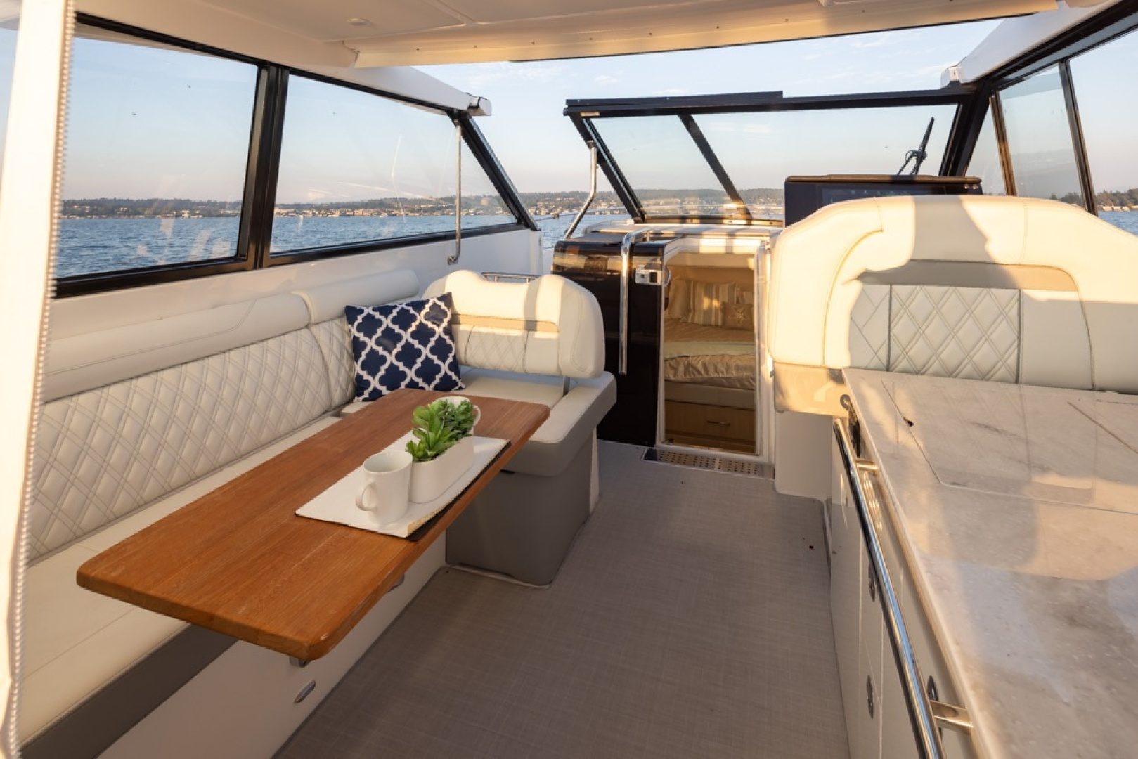 2024 Regal 36 Grand Coupe "CAPTAIN MORGAN" - photo 2