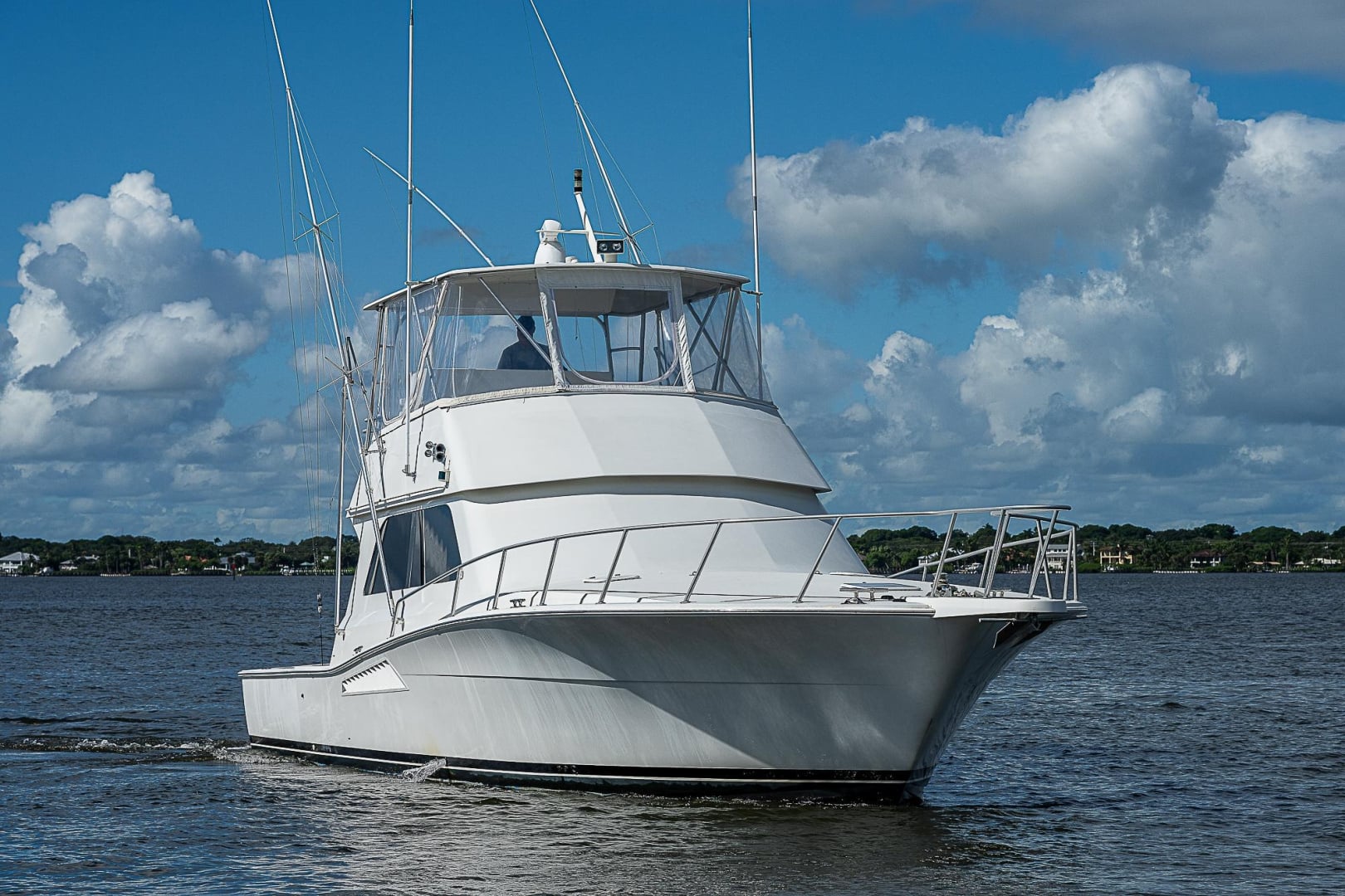 1998 Viking 47 Convertible - photo 2