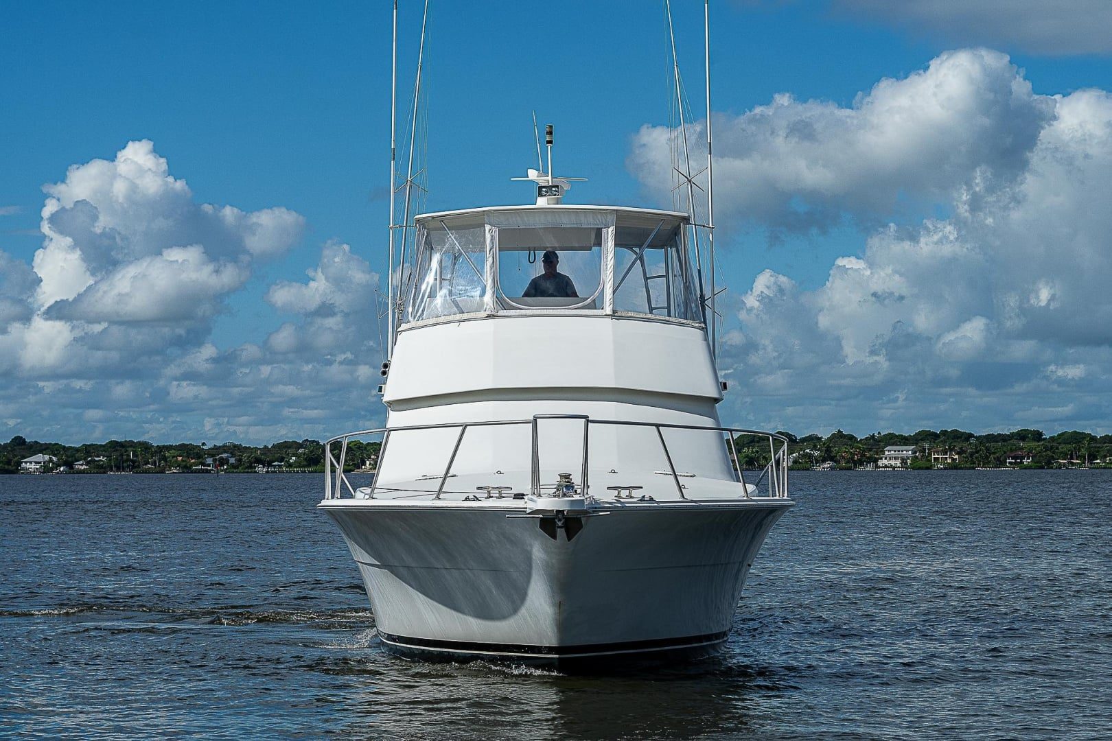 1998 Viking 47 Convertible - photo 3
