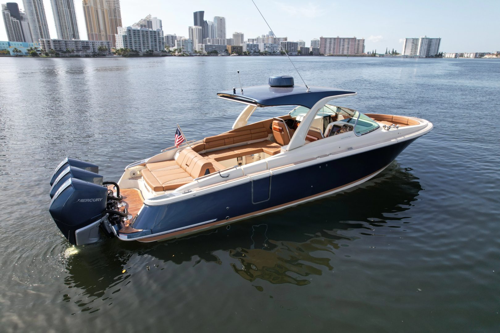 2022 Chris-Craft Launch 35 GT - photo 2