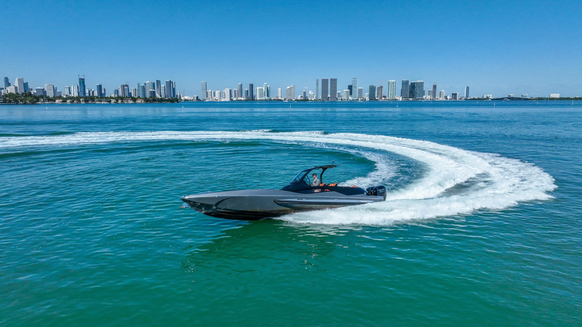 2020 Sunseeker Hawk 38 - photo 2