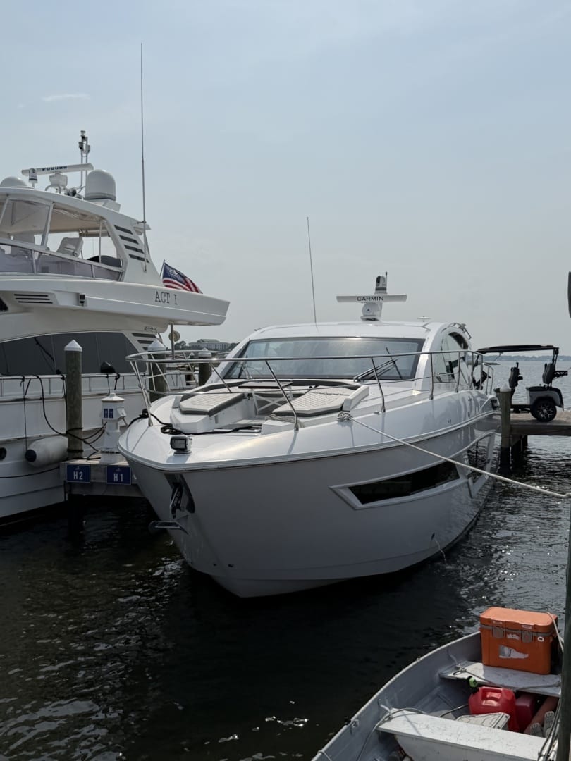 2022 Cruisers 46 Cantius "Aquaholic" - photo 2