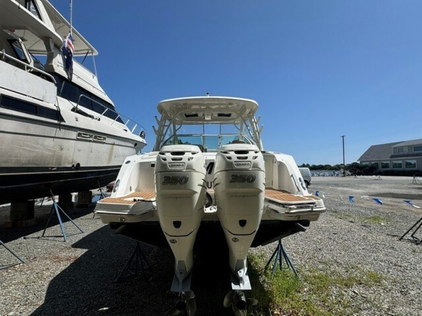 2018 Boston Whaler 320 Vantage "G-MAN" - photo 3