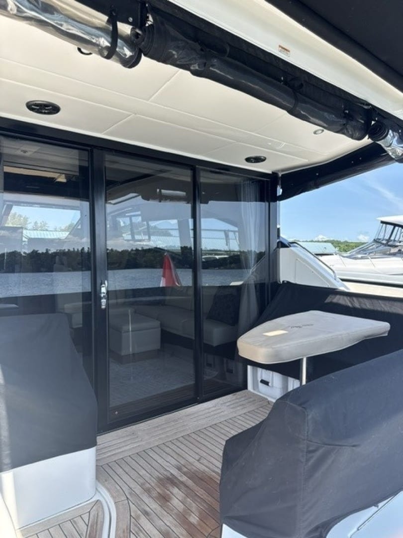 2016 Sea Ray 400 coupe "April" - photo 3