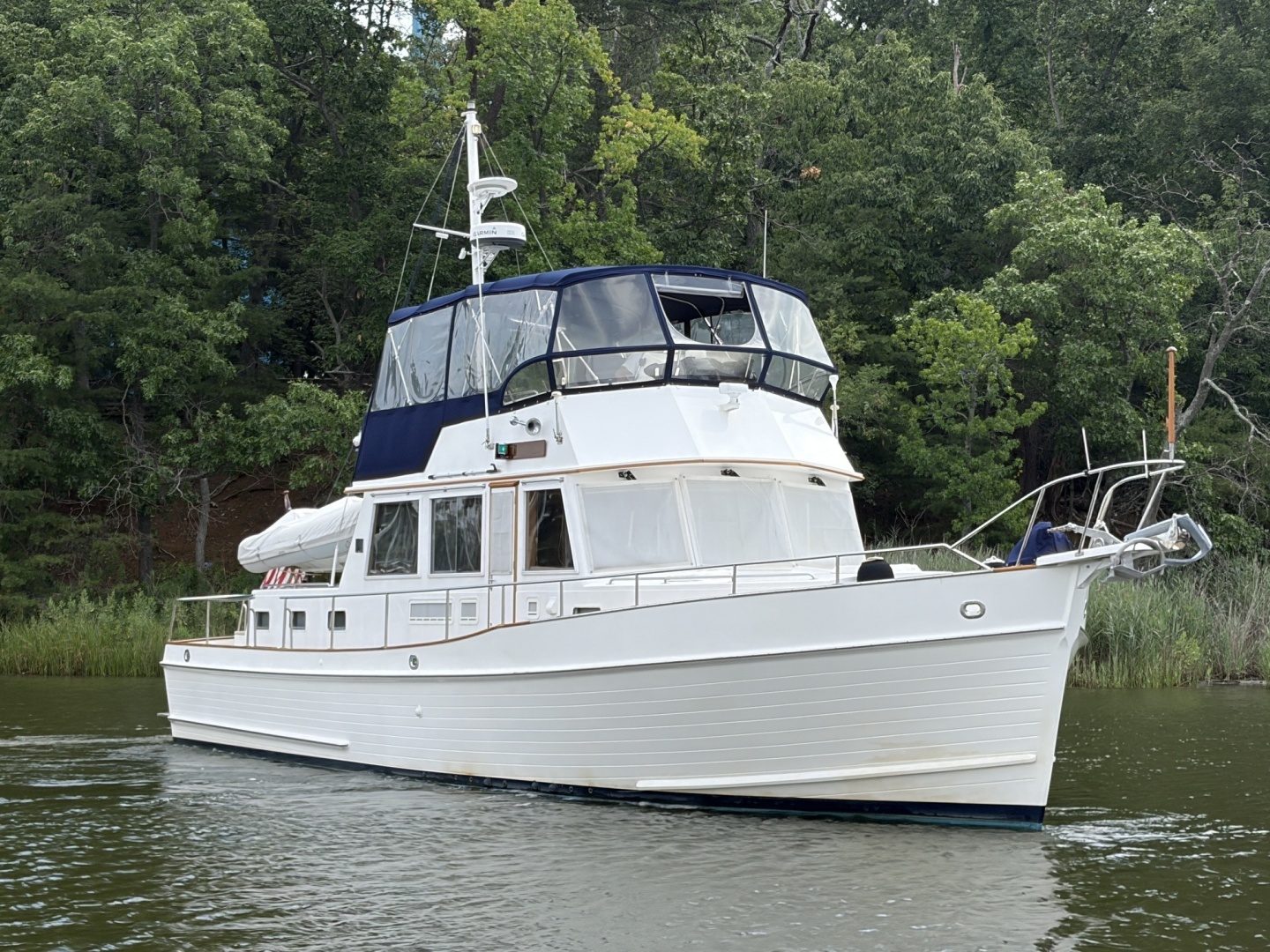 2004 Grand Banks 46 Classic "The 4th Quarter" - photo 2