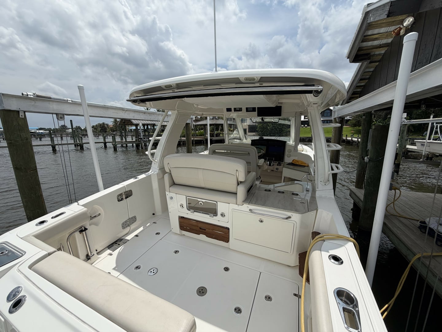 2020 Boston Whaler 350 Realm "DERRYN" - photo 1