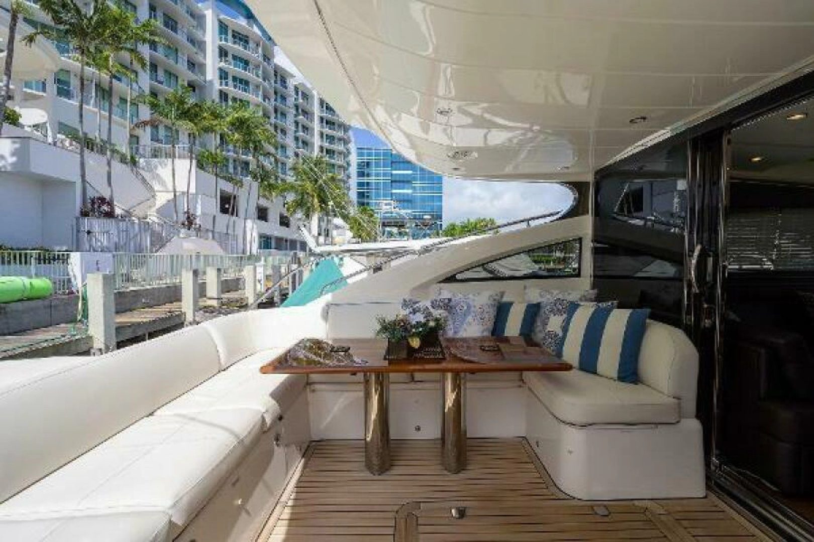2013 Princess V62 Express Cruiser "AMORE DEL MAR" - photo 3