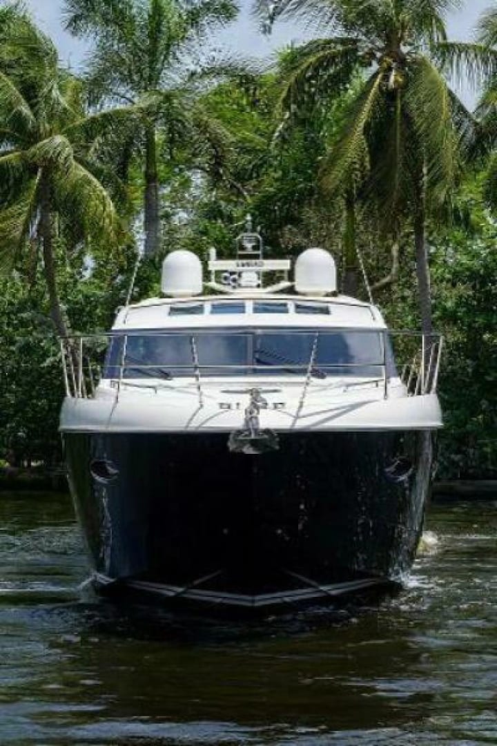 2013 Princess V62 Express Cruiser "AMORE DEL MAR" - photo 2