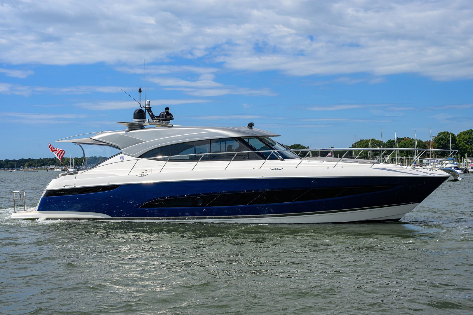 2023 Riviera 5400 Sport Yacht - photo 1
