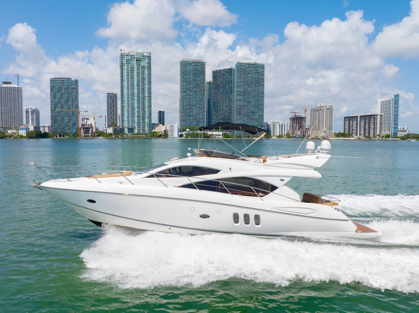 2011 Sunseeker Manhattan 52 - photo 1