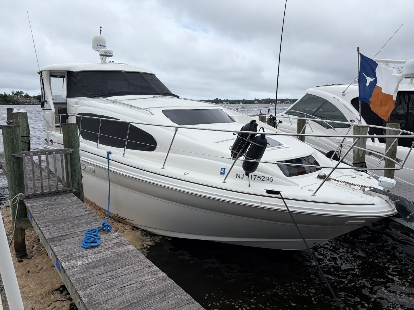 2005 Sea Ray 390 Motor Yacht - photo 1