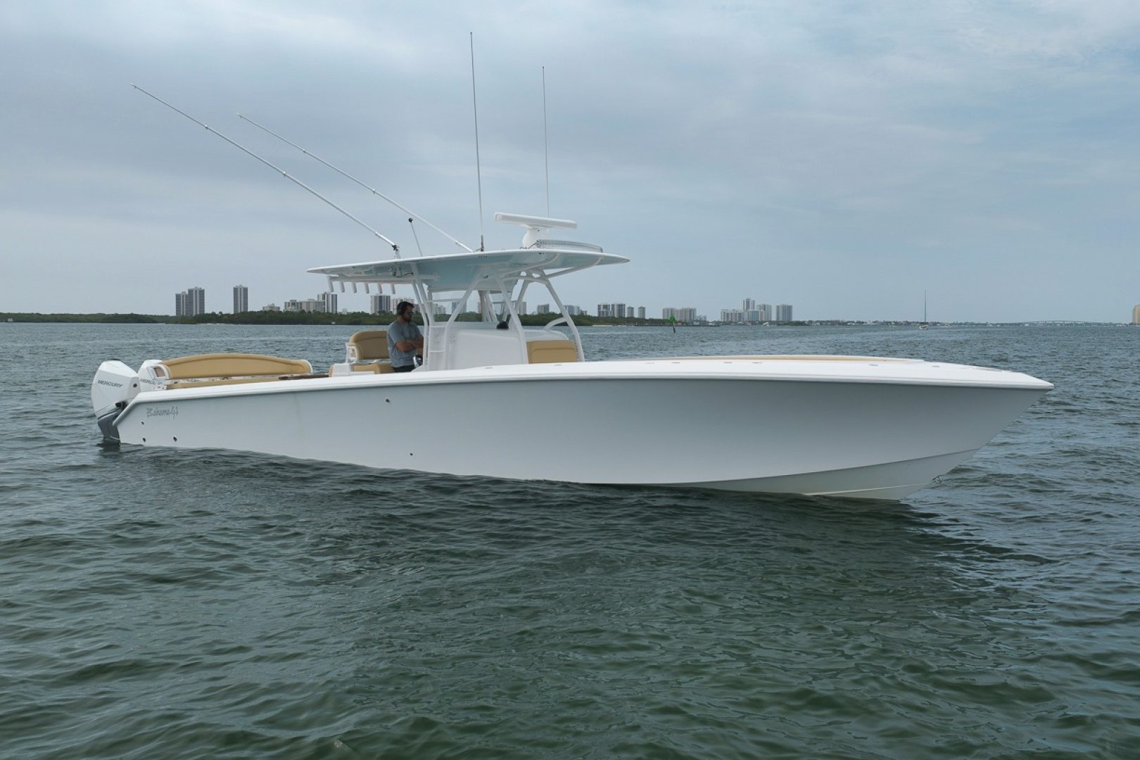 2020 Bahama 41 "Lifestyle" - photo 3