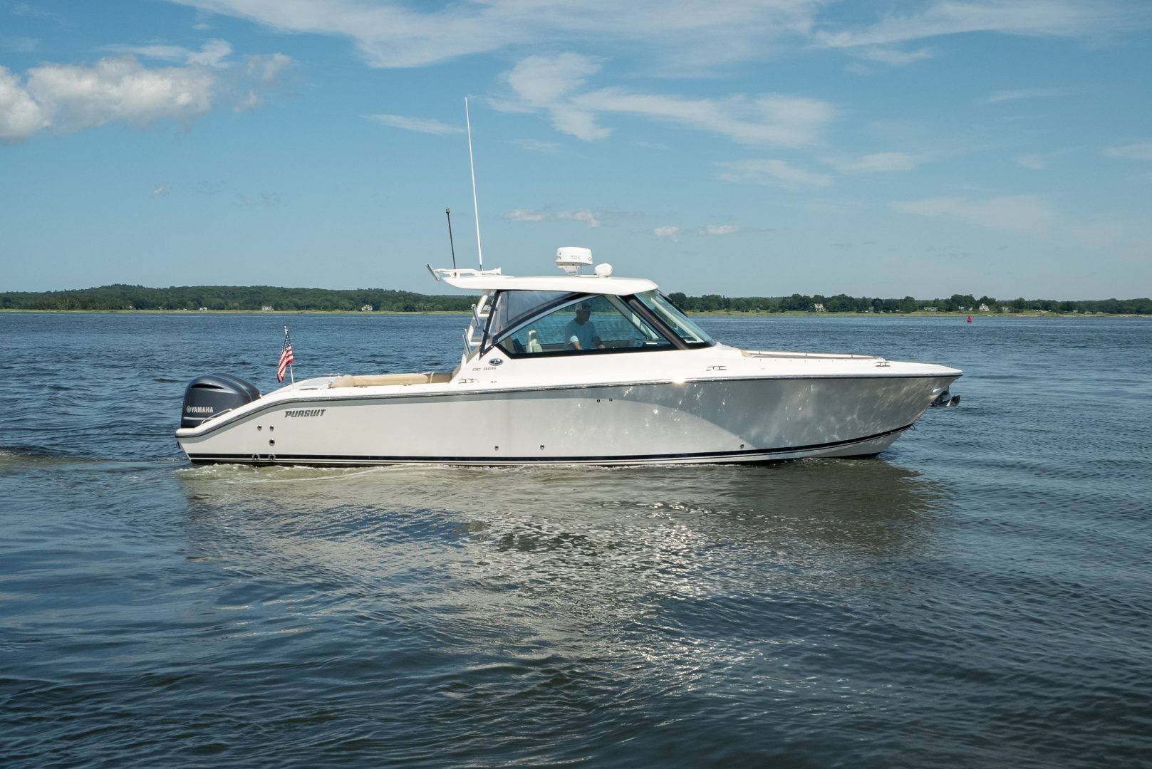 2018 Pursuit 325 DC "All Square" - photo 2