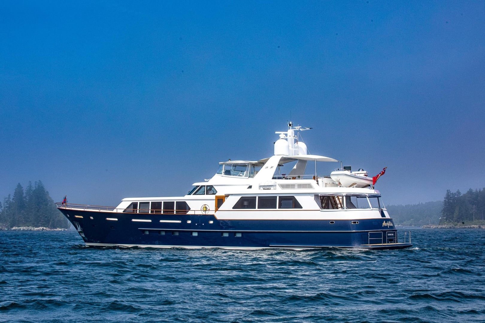 2004 Holland Jachtbouw Custom Raised Pilothouse Motor Yacht "Anjilis" - photo 2