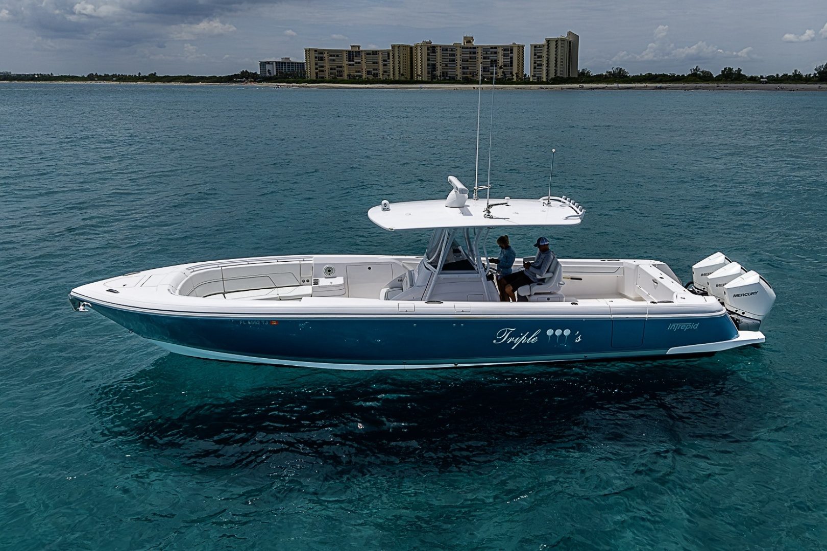 2023 Intrepid 375 Nomad FE "Triple T's" - photo 2