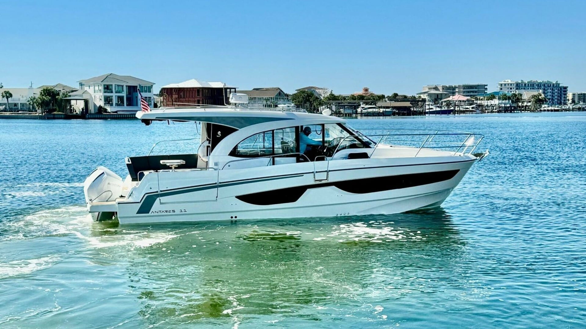 2022 Beneteau Antares 11 "Doc-N-Pilot" - photo 1
