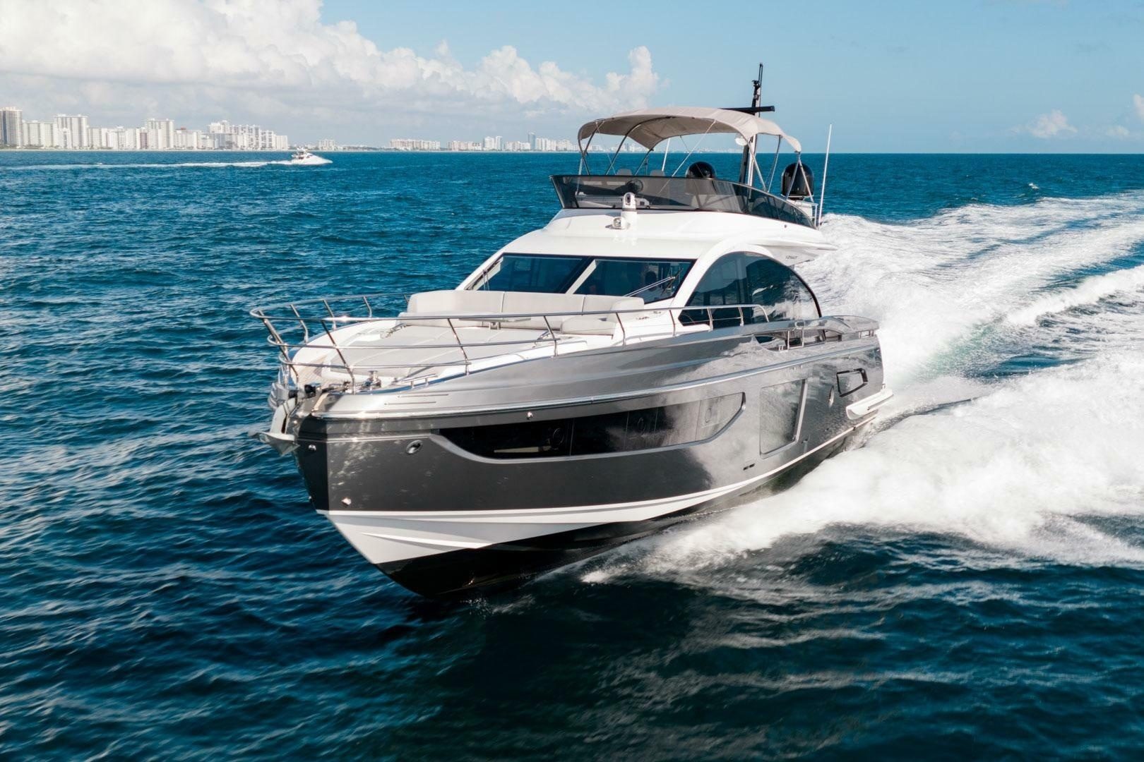 2024 Azimut S7 "A CHECKERED PAST" - photo 2