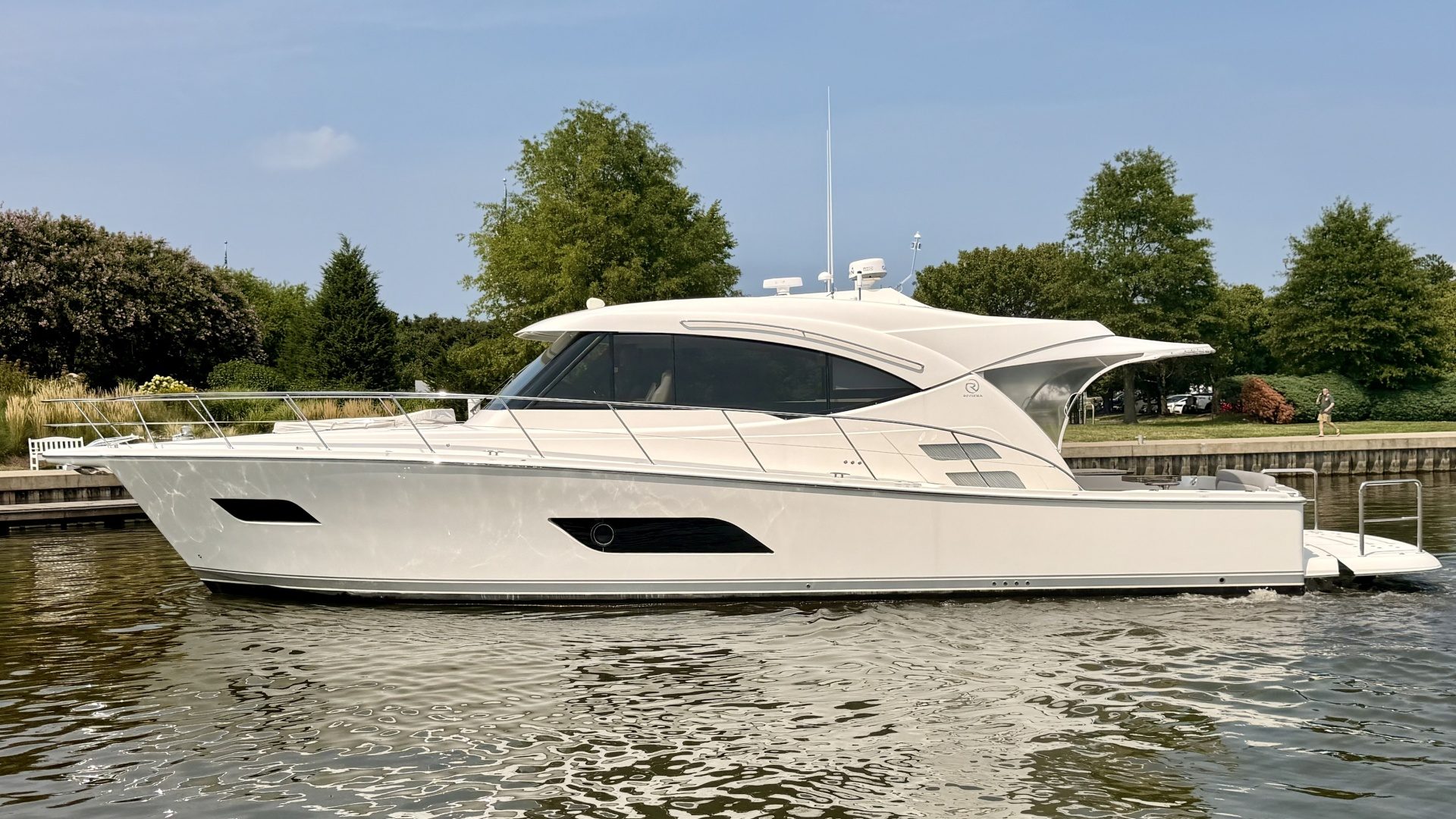 2017 Riviera 525 SUV "PLANKTON" - photo 2
