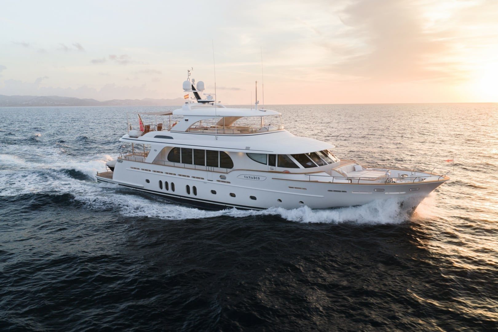 2019 Cerri Cantieri Navali Custom 31 Hybrid "VANADIS" - photo 1